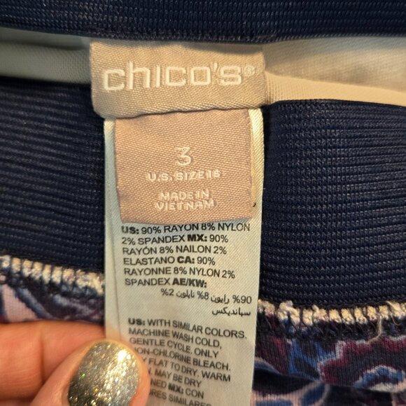 Chico's Purple Paisley Pant/Elastic Waist Pull On - EUC - Size 3 - Picture 4 of 5